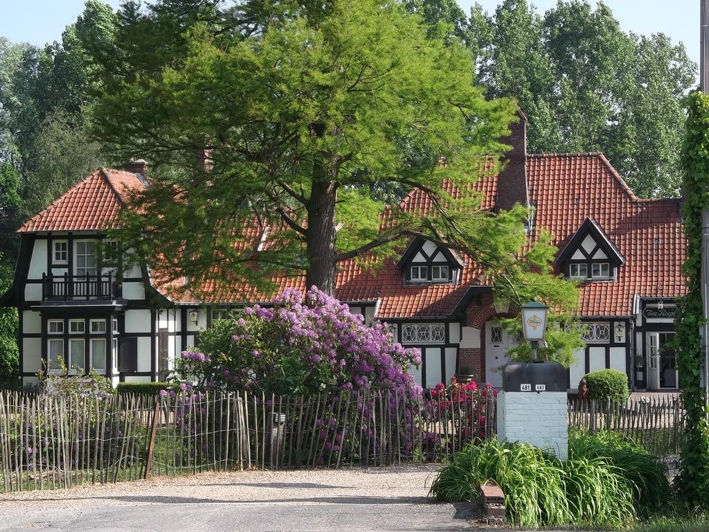 Hotel Kasteelhof 'T Hooghe Ieper Exterior foto